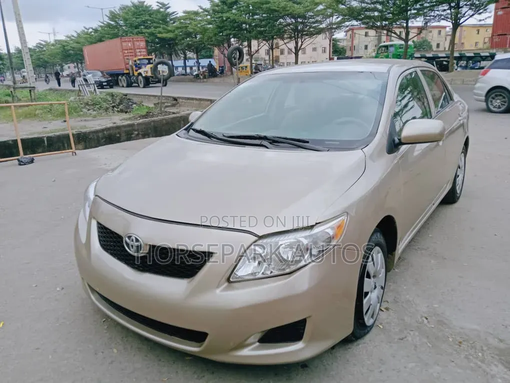 Toyota Corolla 2009 Gold