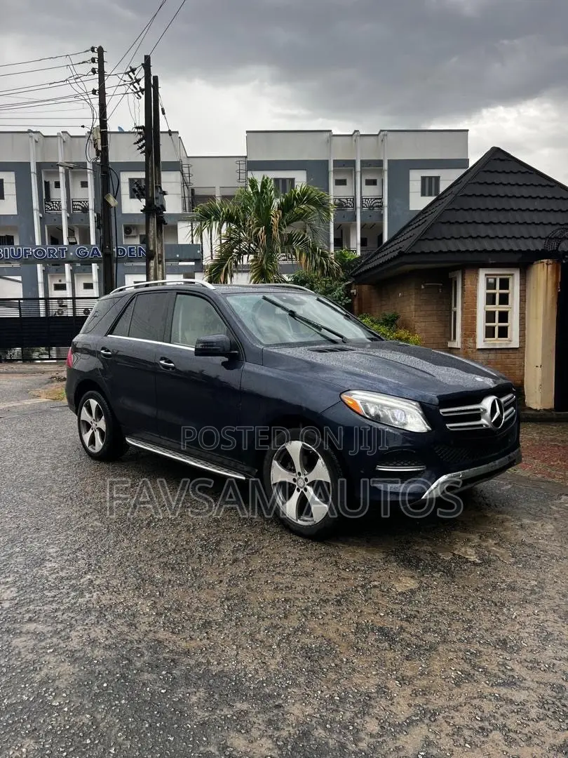 Mercedes-Benz GLE-Class GLE 350 2017 Blue