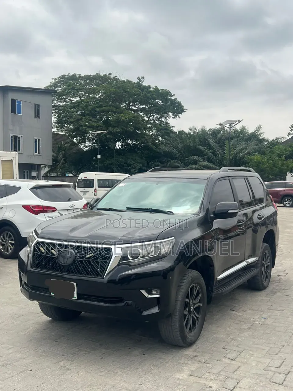 Toyota Land Cruiser Prado 2010 Black