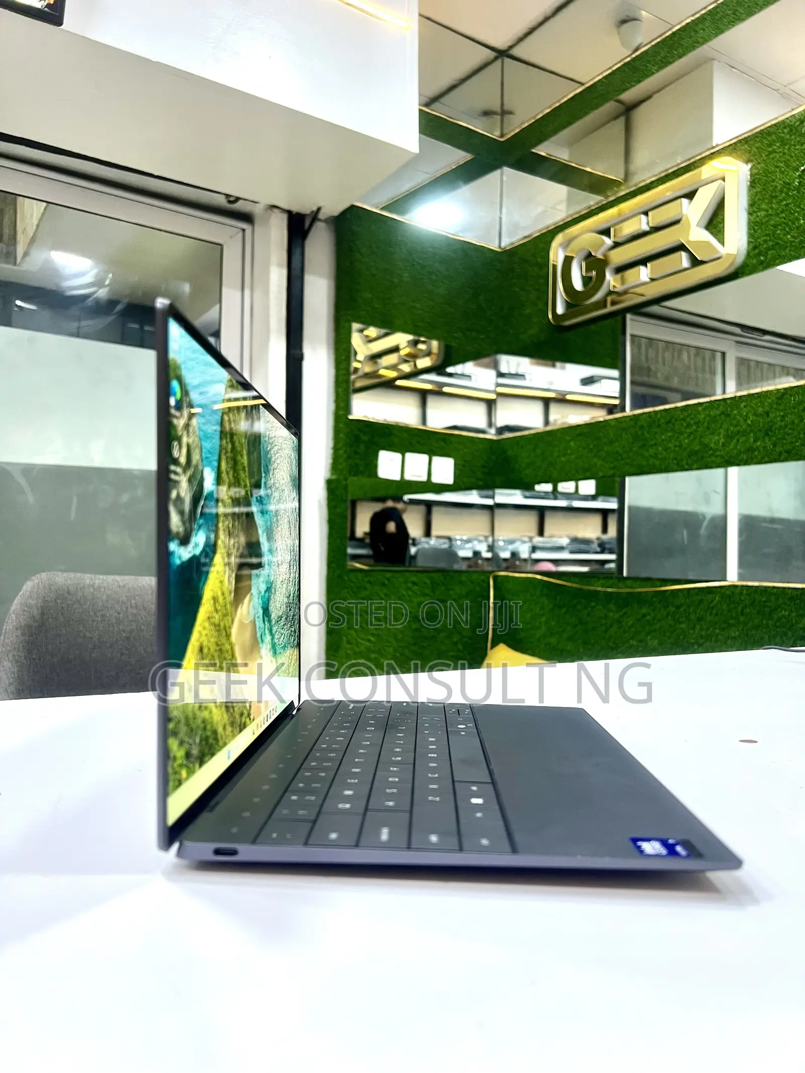 Laptop Dell XPS 13 (9350) 32GB Intel Core Ultra 7 SSD 1T
