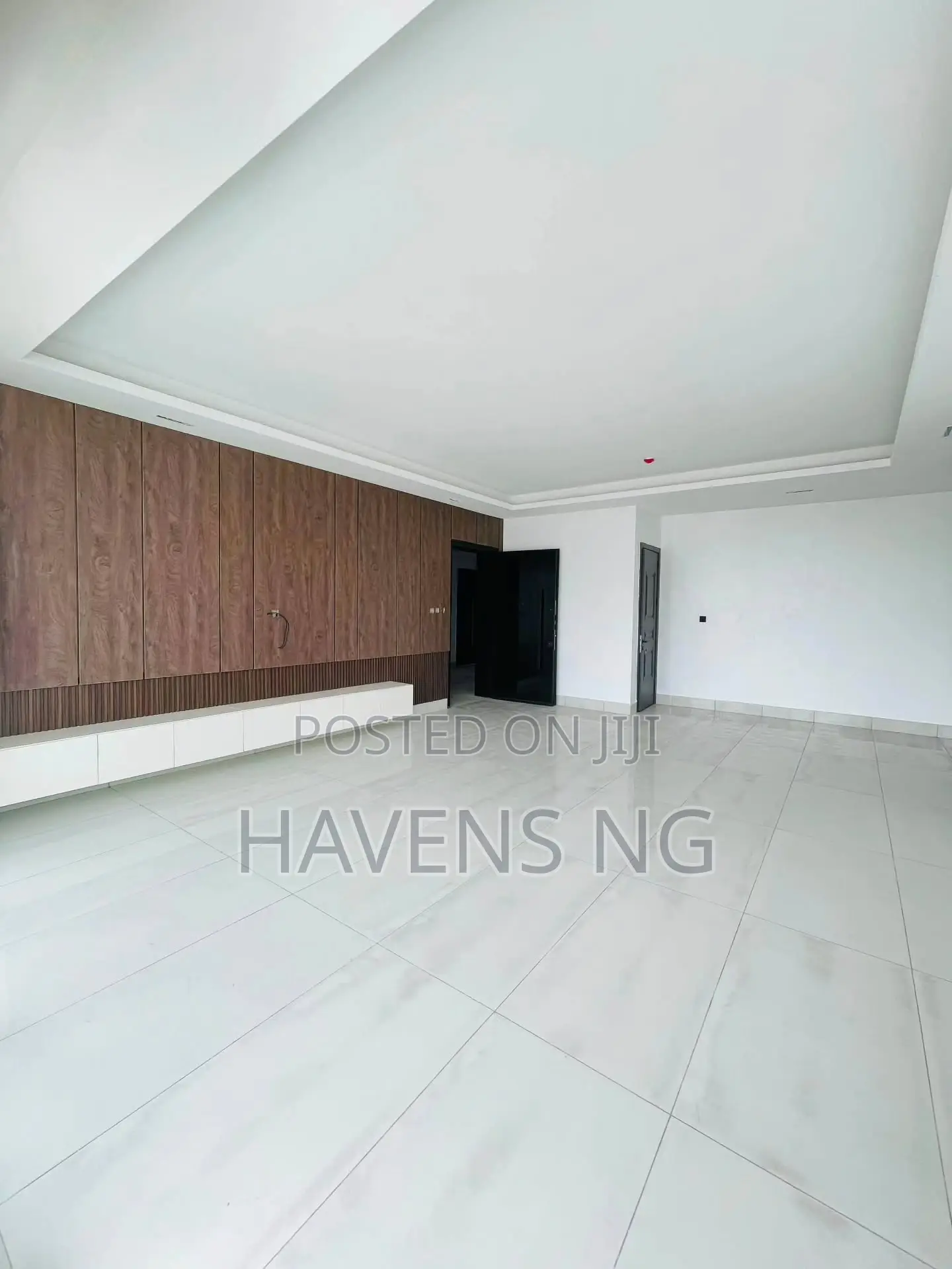 3bdrm Penthouse in Ikate for sale