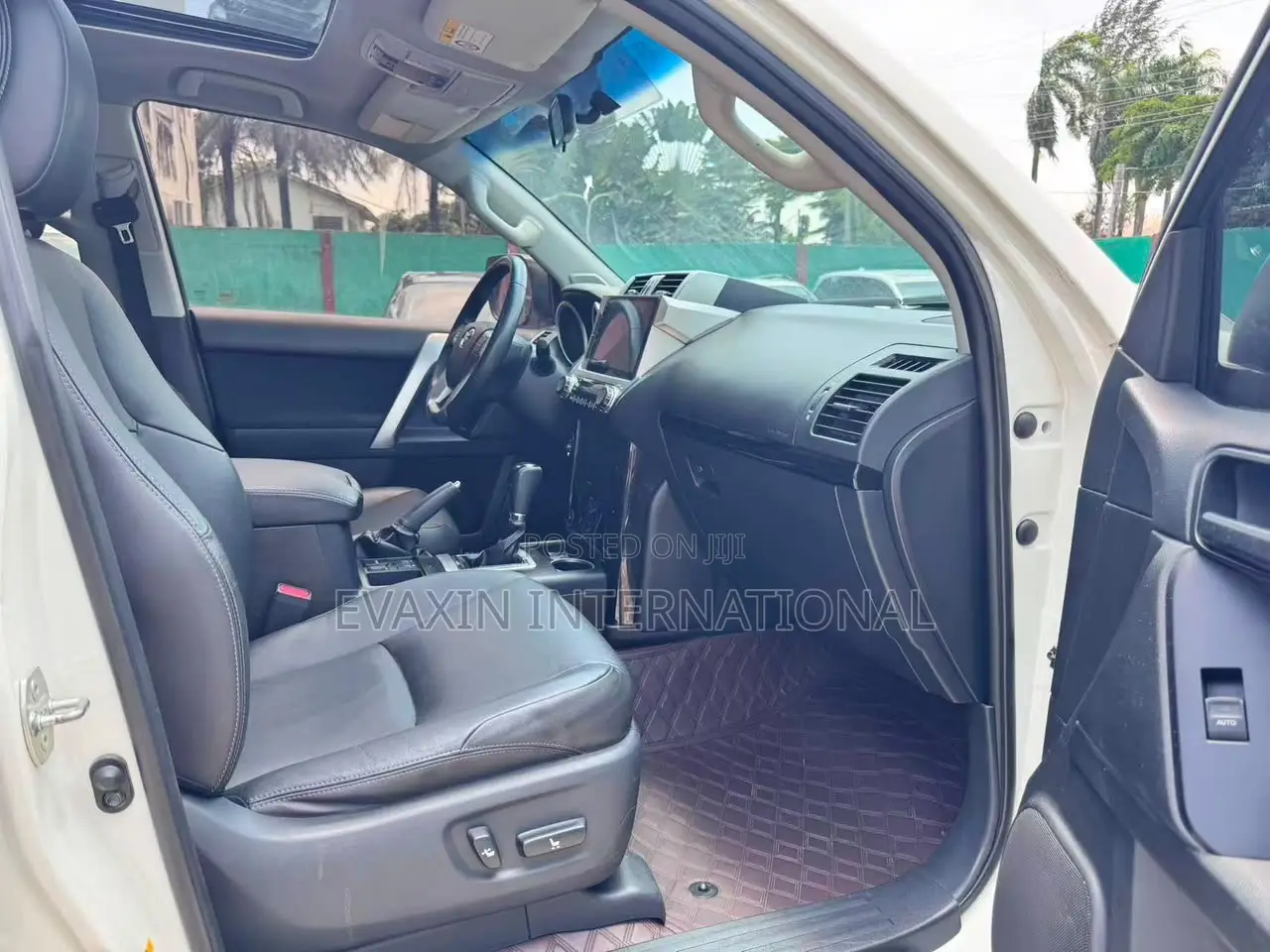 Toyota Land Cruiser Prado 2017 White