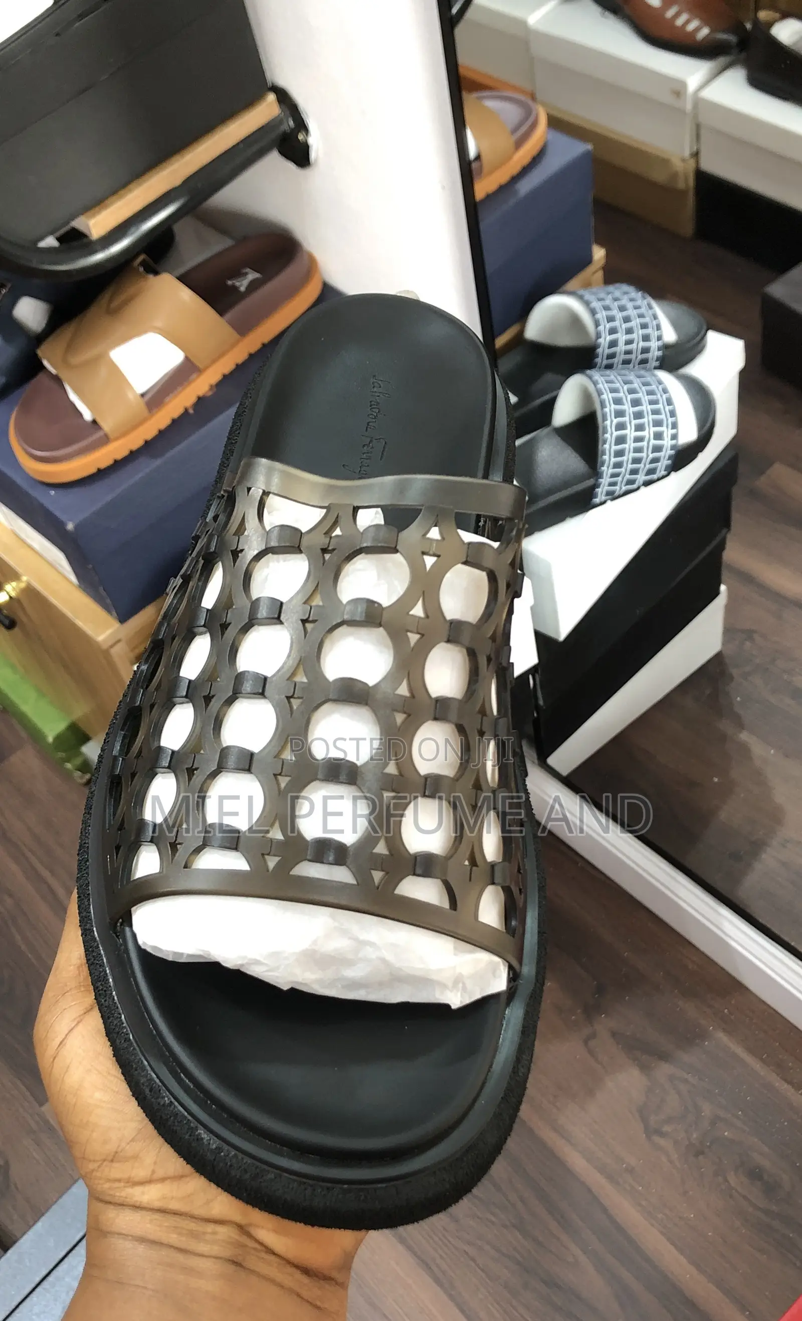 Salvatore Ferragamore Slides