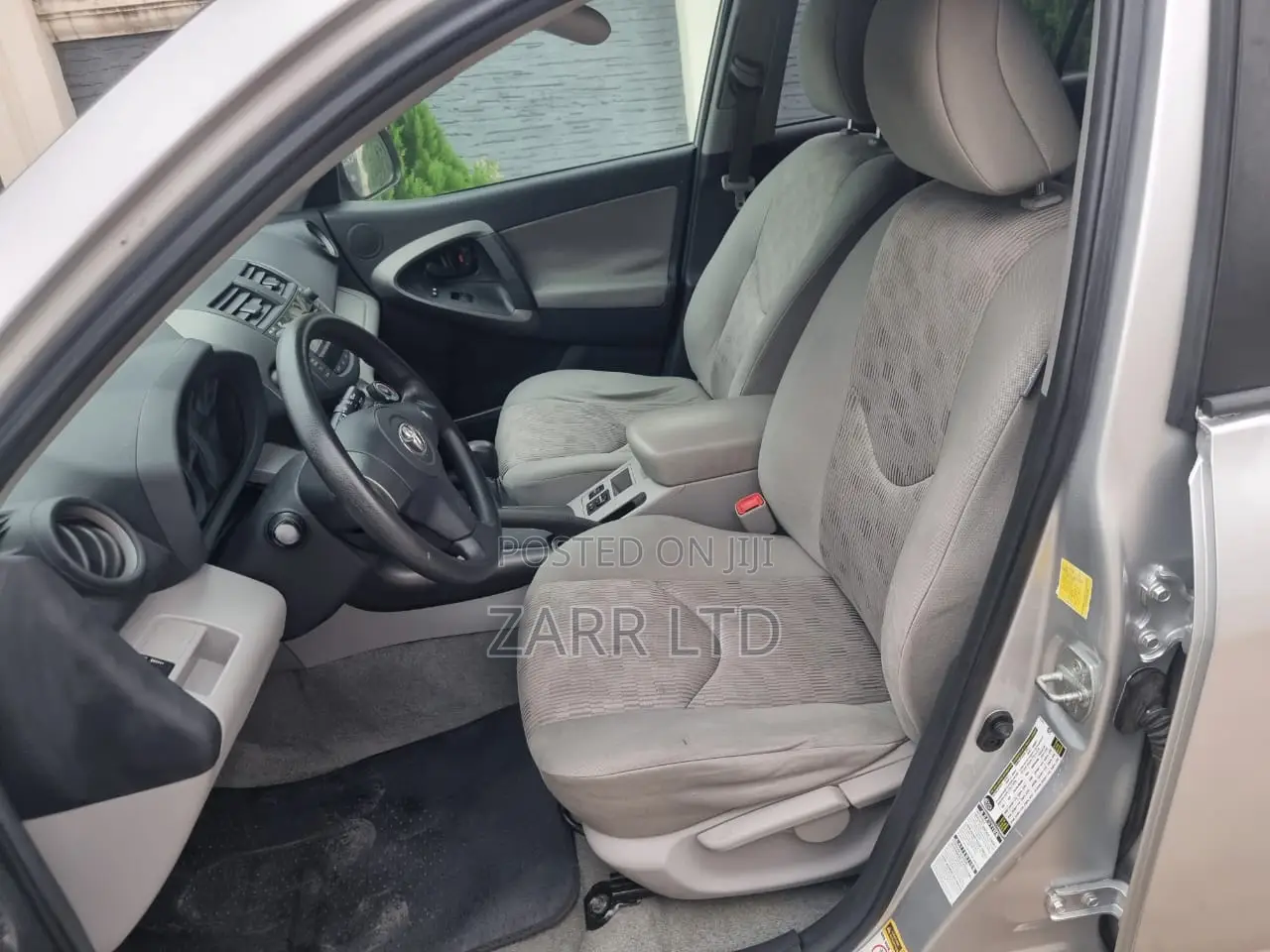 Toyota RAV4 2011 Silver