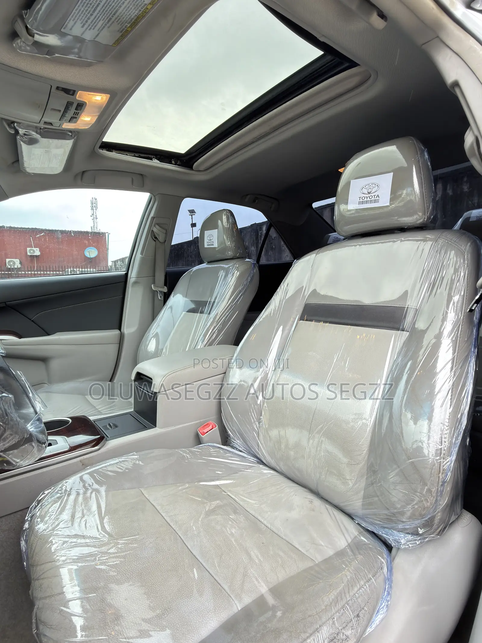 Toyota Camry XLE 4dr Sedan (3.5L 6cyl 6A) 2014 Silver