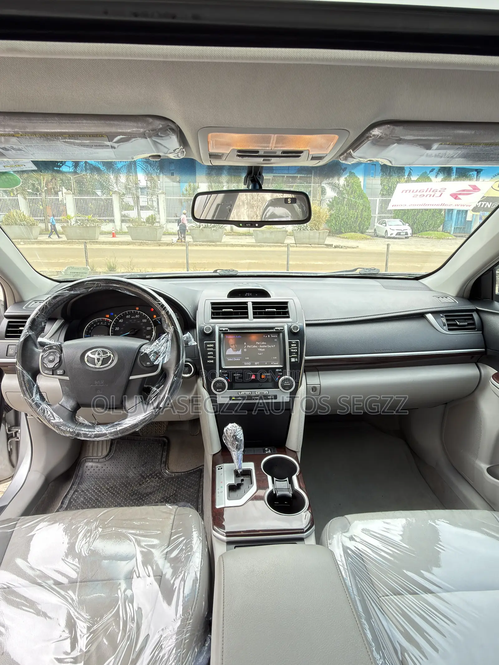 Toyota Camry XLE 4dr Sedan (3.5L 6cyl 6A) 2014 Silver