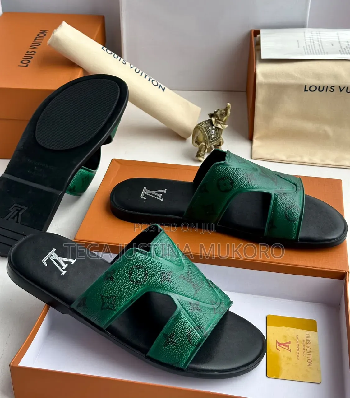 Luxury Louis Vuitton Men's Pam Slippers