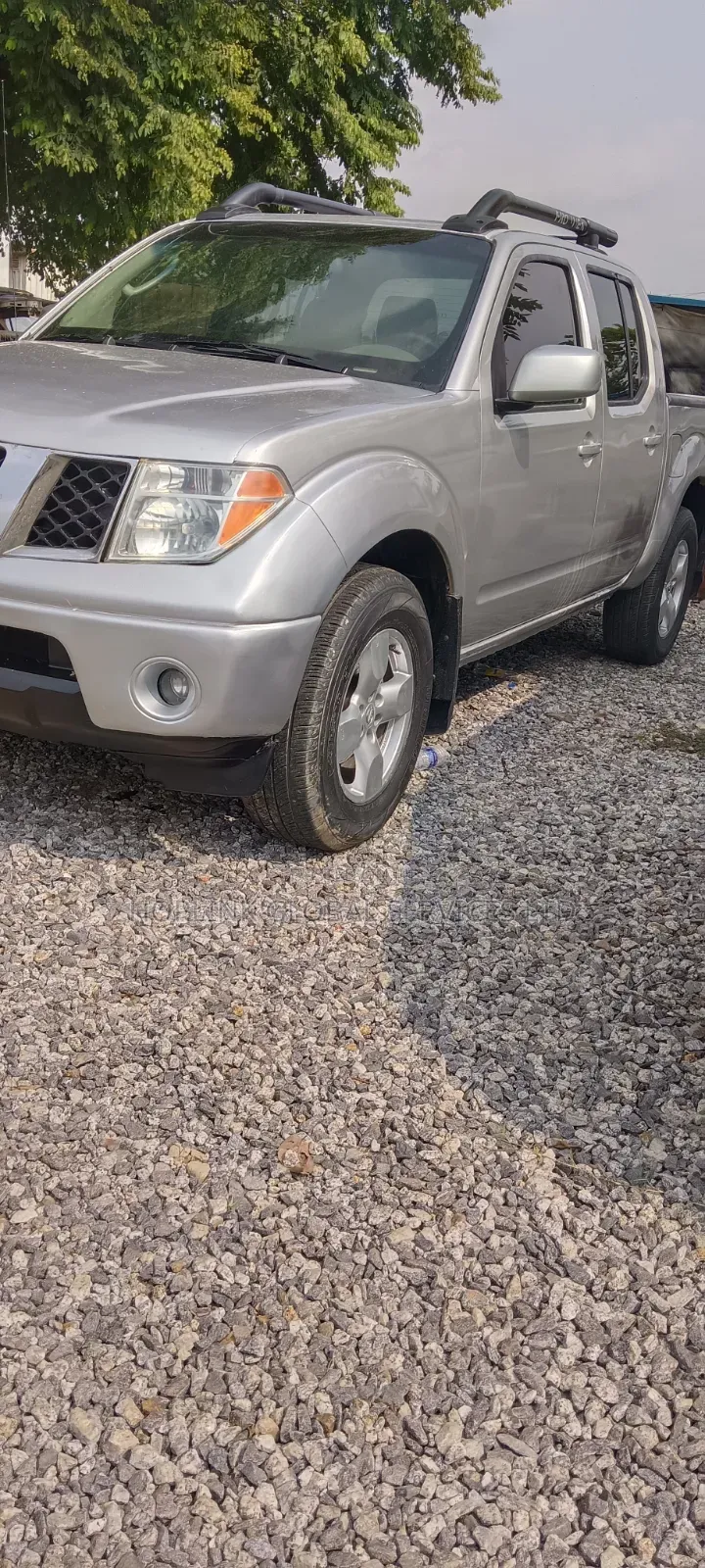 Nissan Frontier 2004 Silver