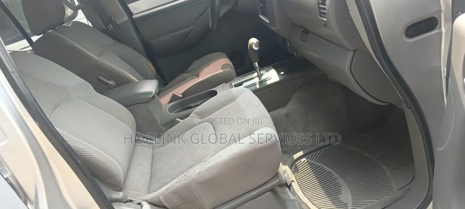 Nissan Frontier 2004 Silver