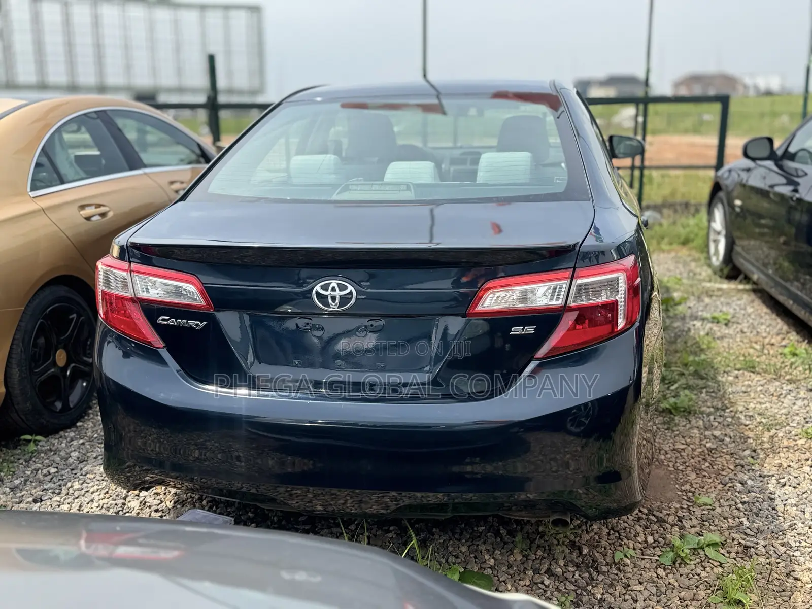 Toyota Camry LE 4dr Sedan (2.5L 4cyl 6A) 2013 Matt Black