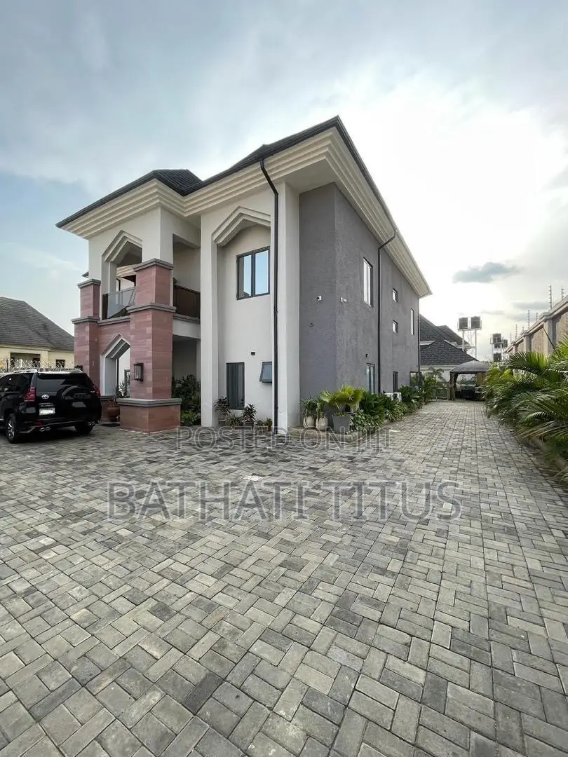 Furnished 5bdrm Duplex in Bunkoro for sale