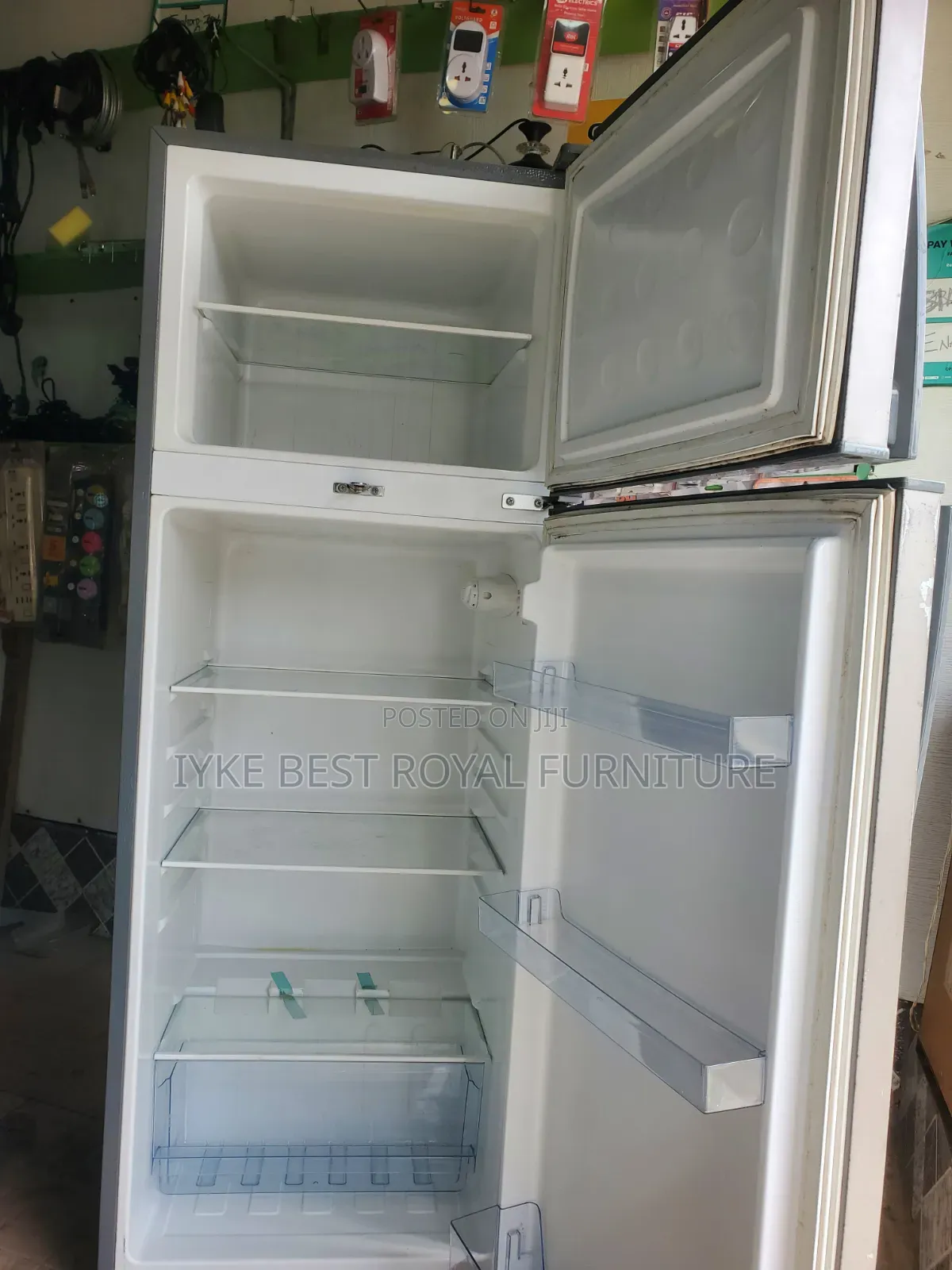 Brühm 225 L Refrigerator-Freezer