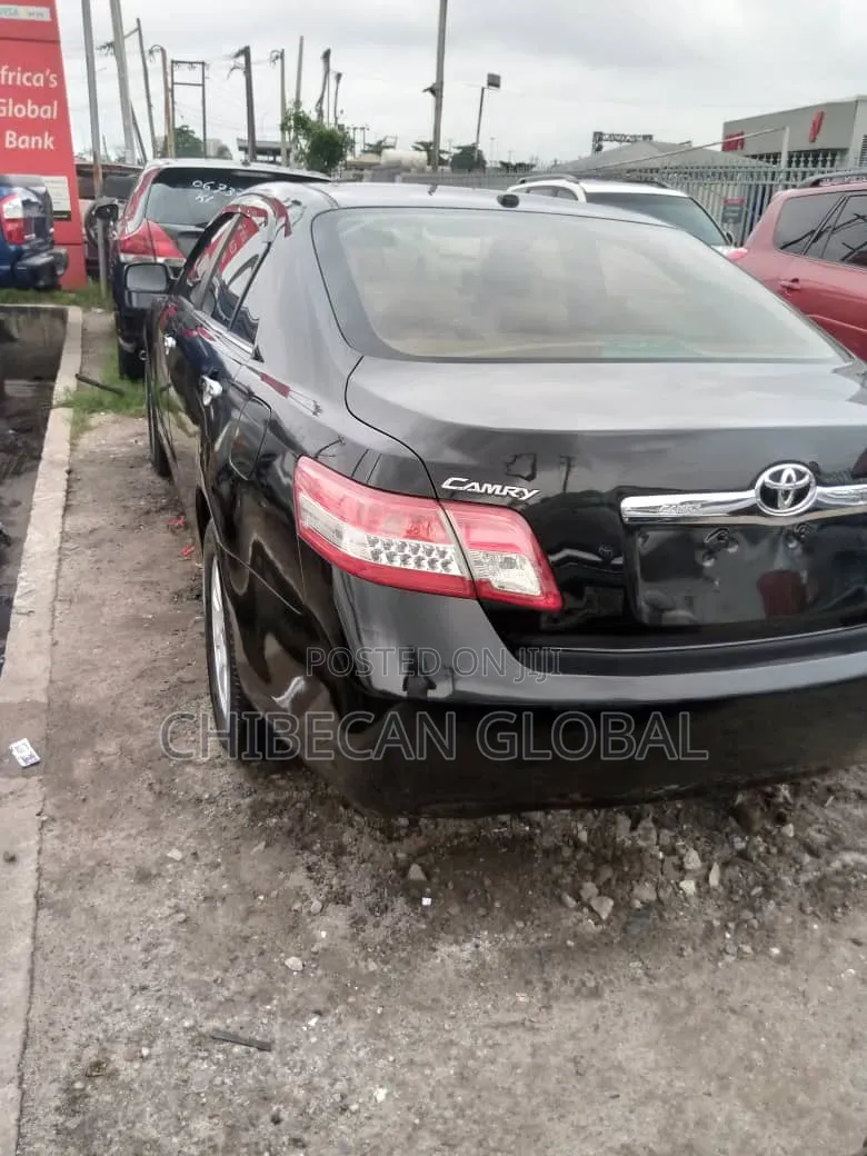 Toyota Camry 2010 Black