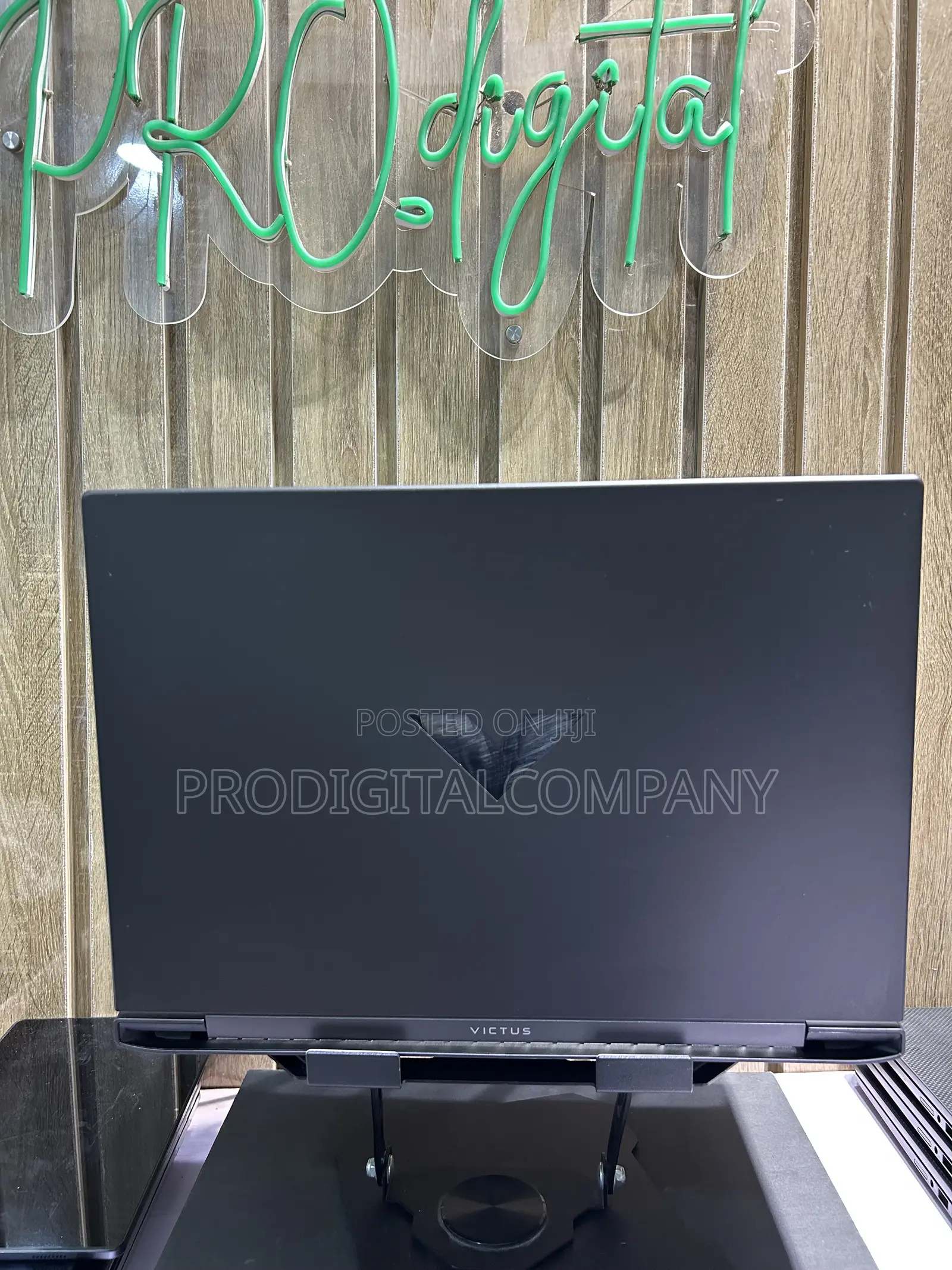 Laptop HP Victus 16 16GB AMD Ryzen 7 SSD 512GB