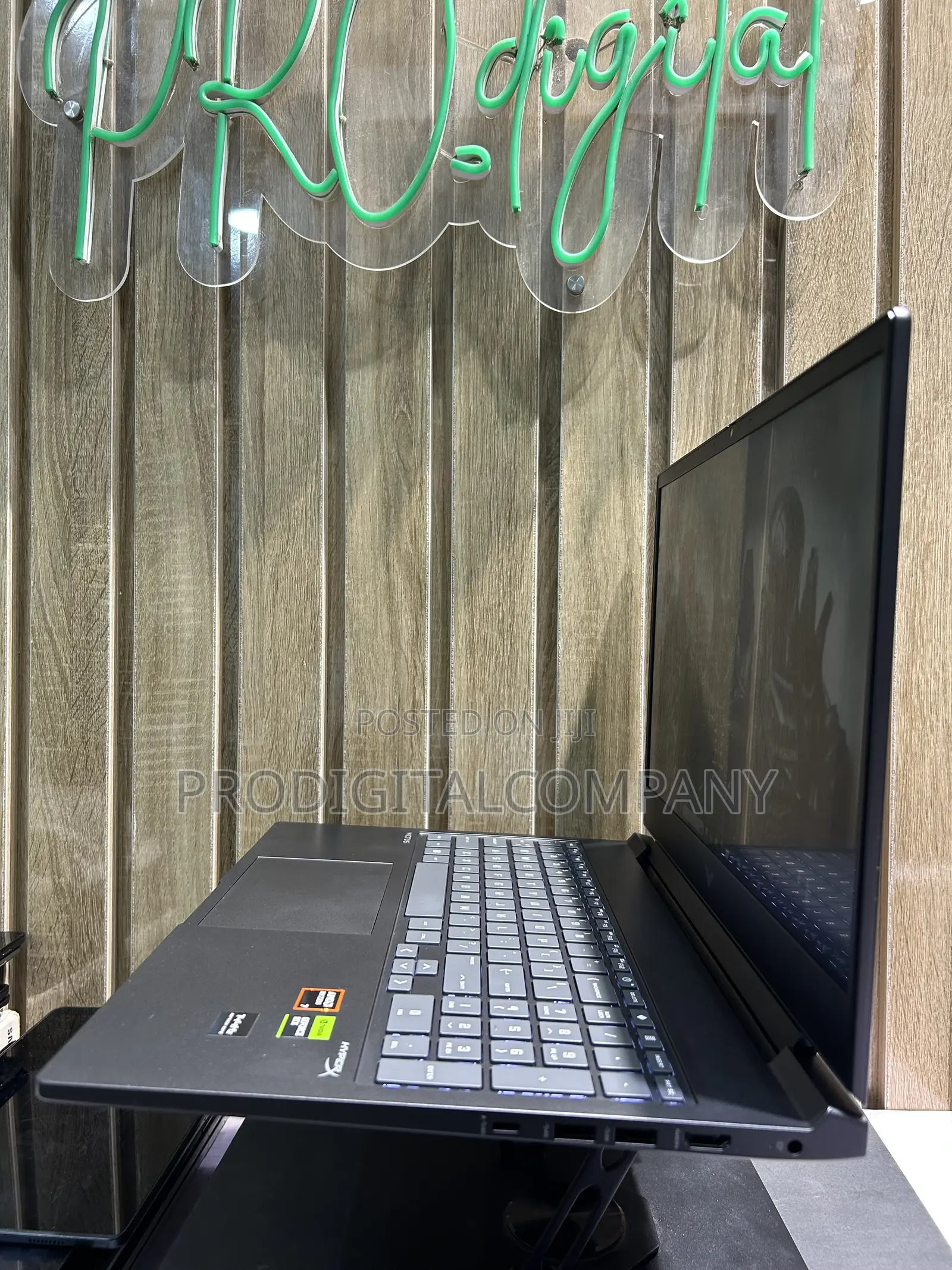 Laptop HP Victus 16 16GB AMD Ryzen 7 SSD 512GB