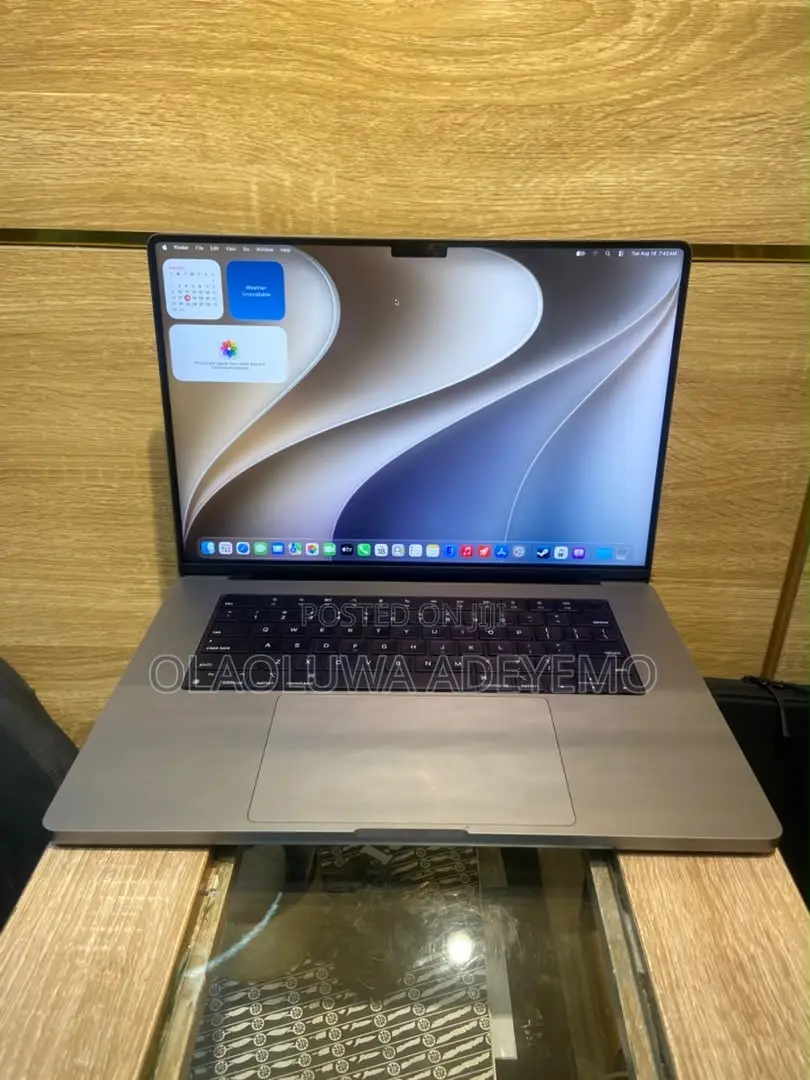 Laptop Apple MacBook Pro 2021 M1 Max 32GB Apple M1 Max SSD 2T