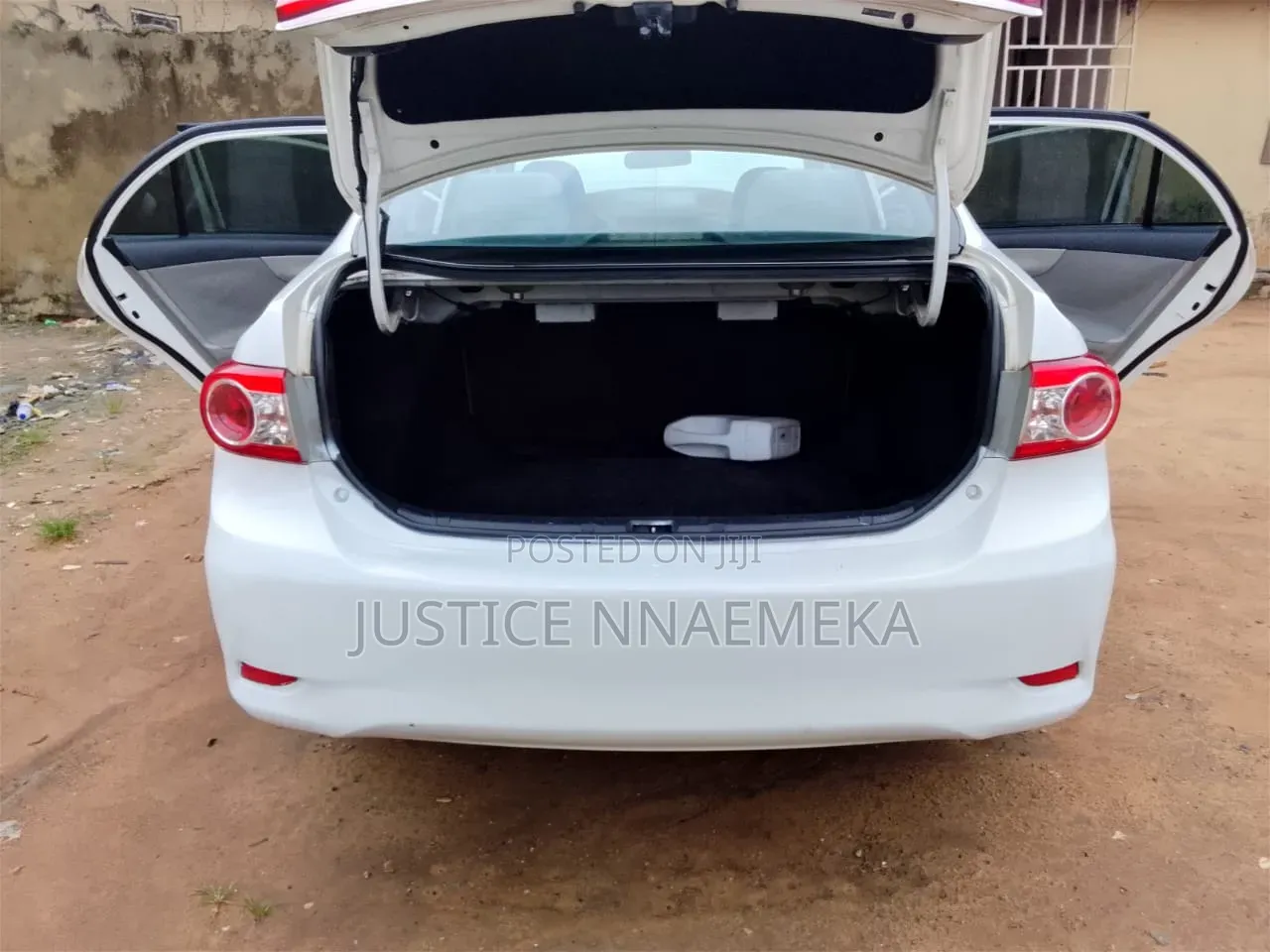Toyota Corolla 2012 White