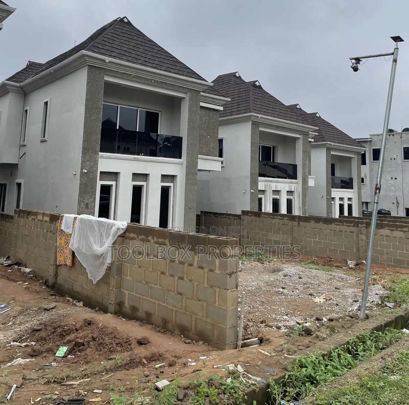 4bdrm Duplex in Carlton Gate, Akobo for sale