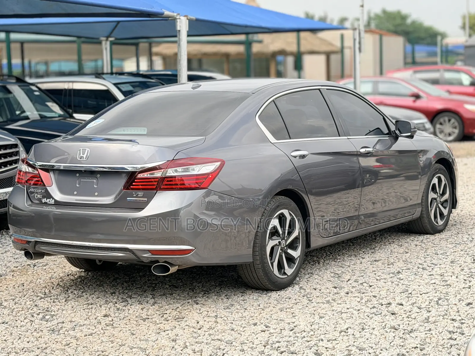 Honda Accord Touring V6 4dr Sedan FWD (3.5L 6cyl 6A) 2017 Gray