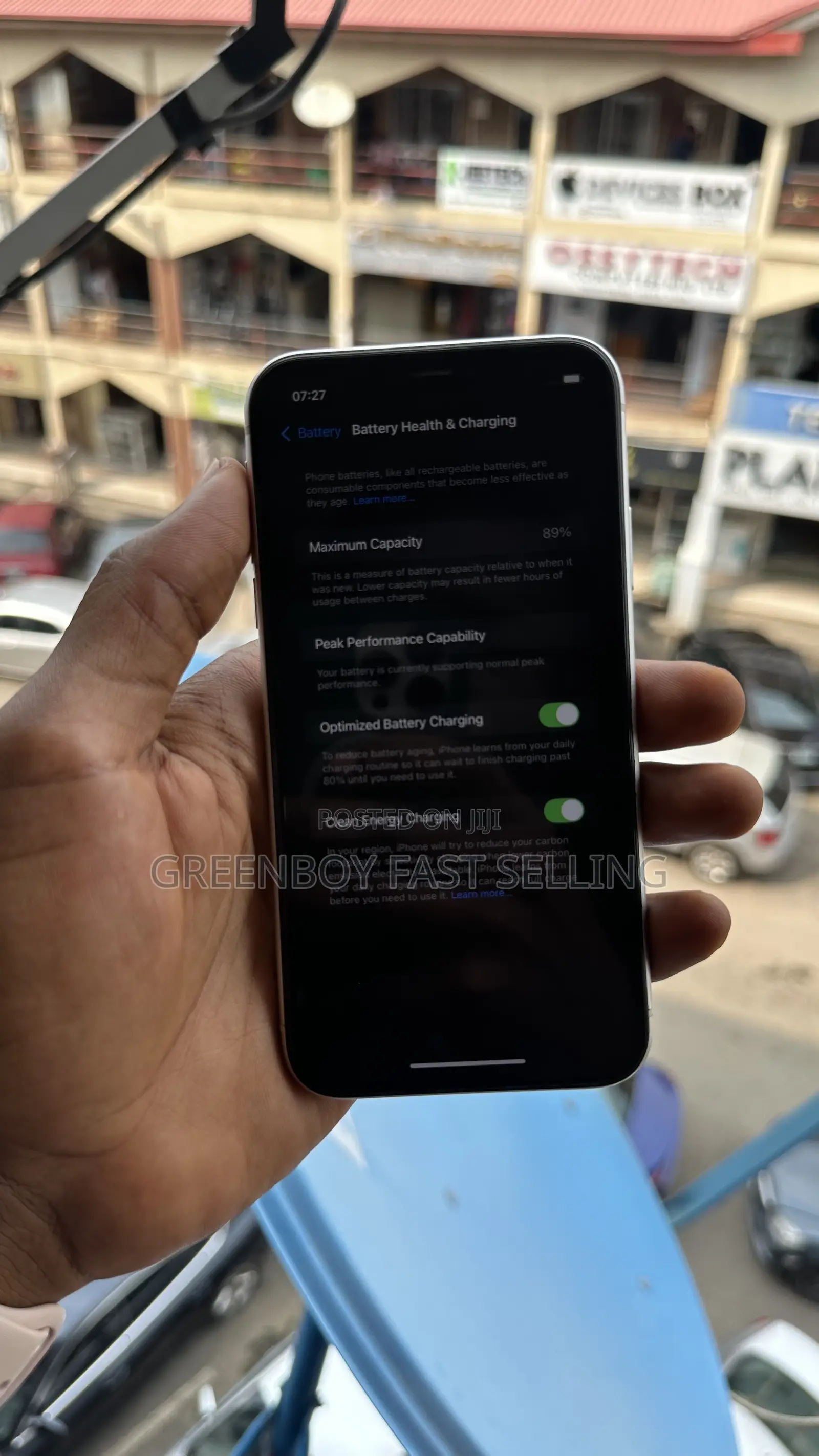 Apple iPhone XR 128 GB White