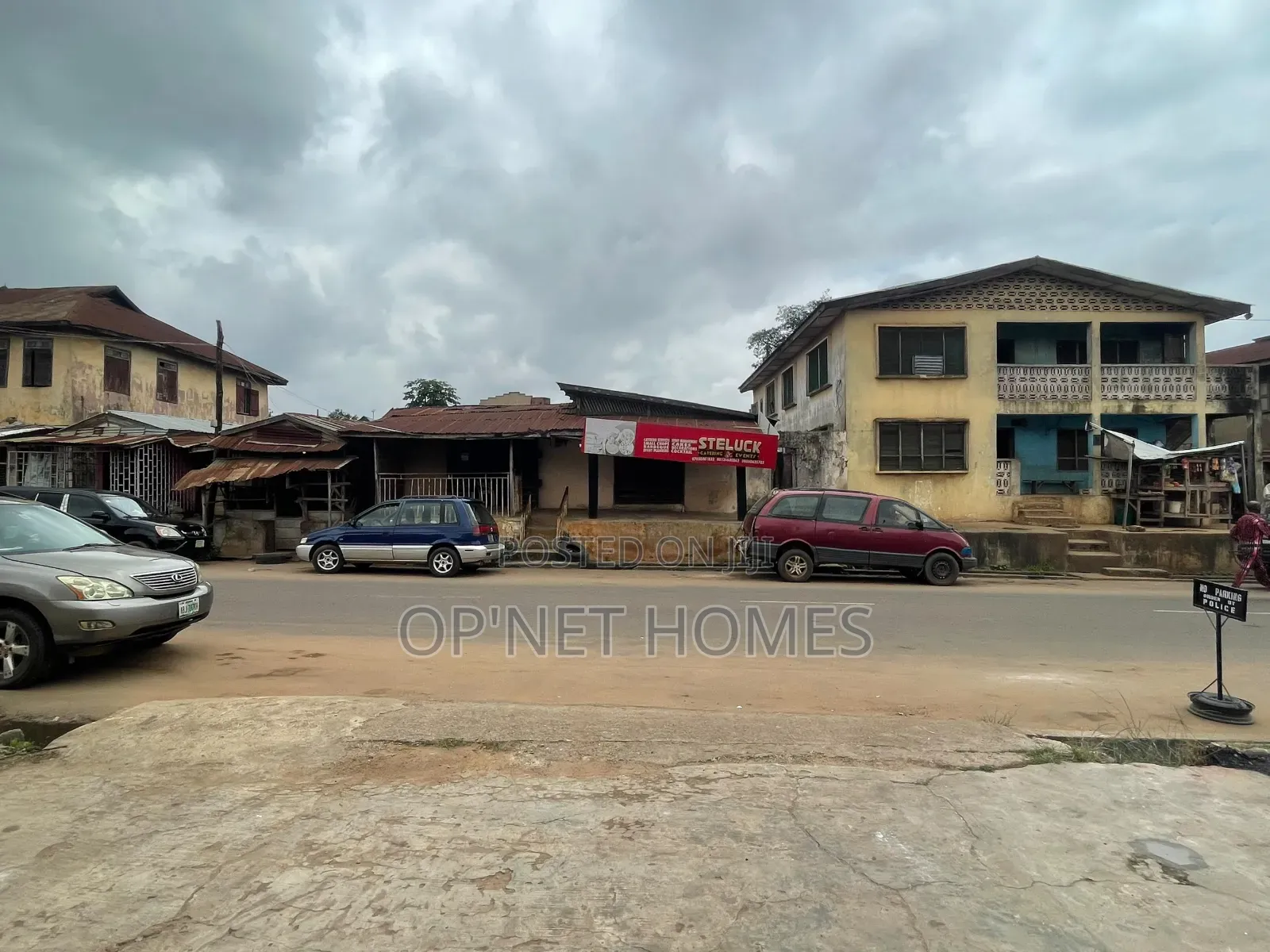 Old Buildings on 4 Plots of Land Is Available