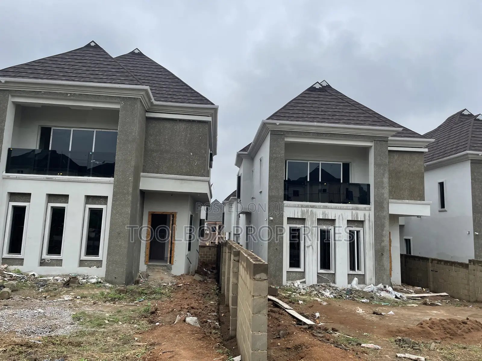 4bdrm Duplex in Carlton Gate, Akobo for sale