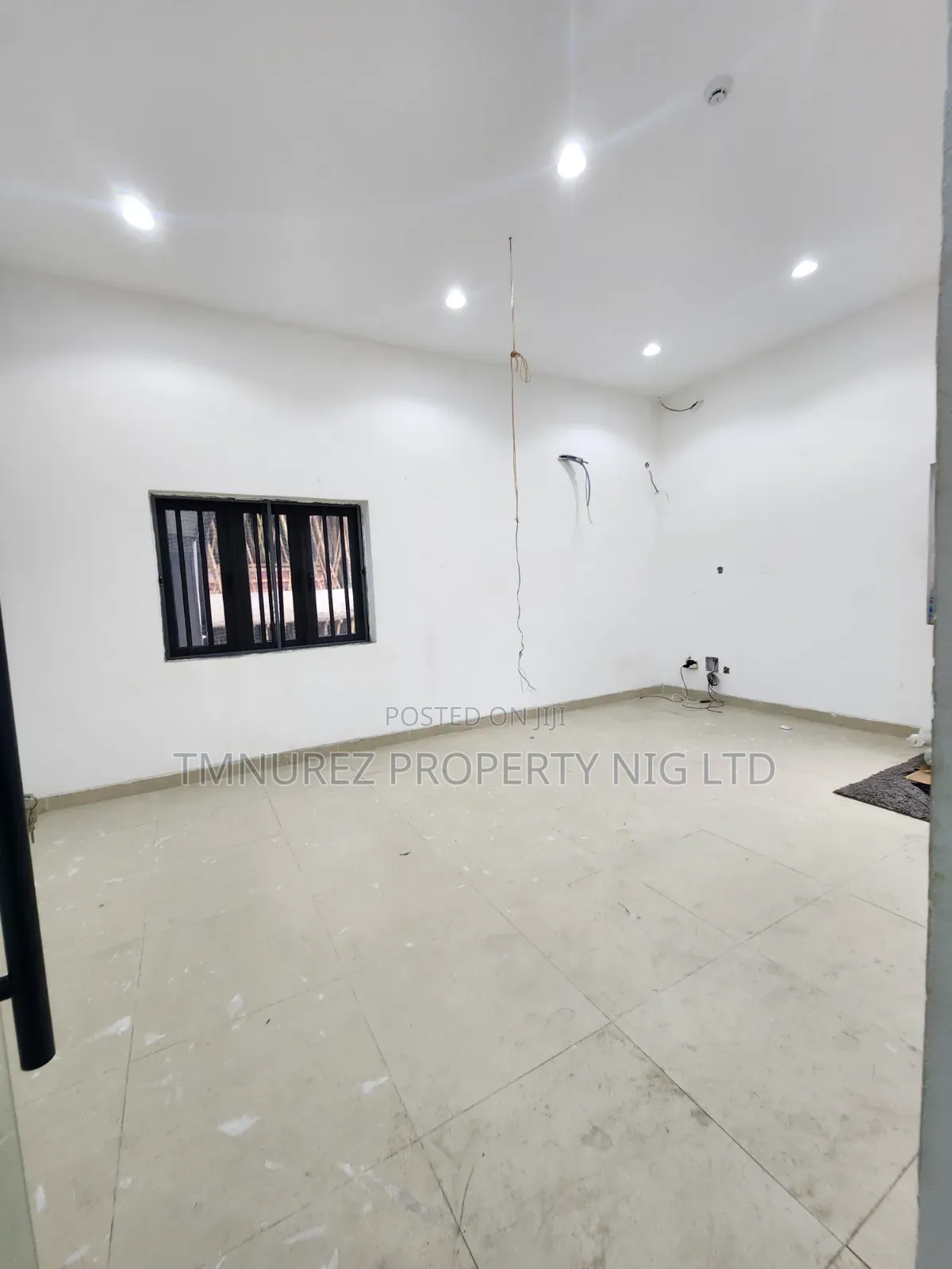 Shop for Rent Lekki Phase1