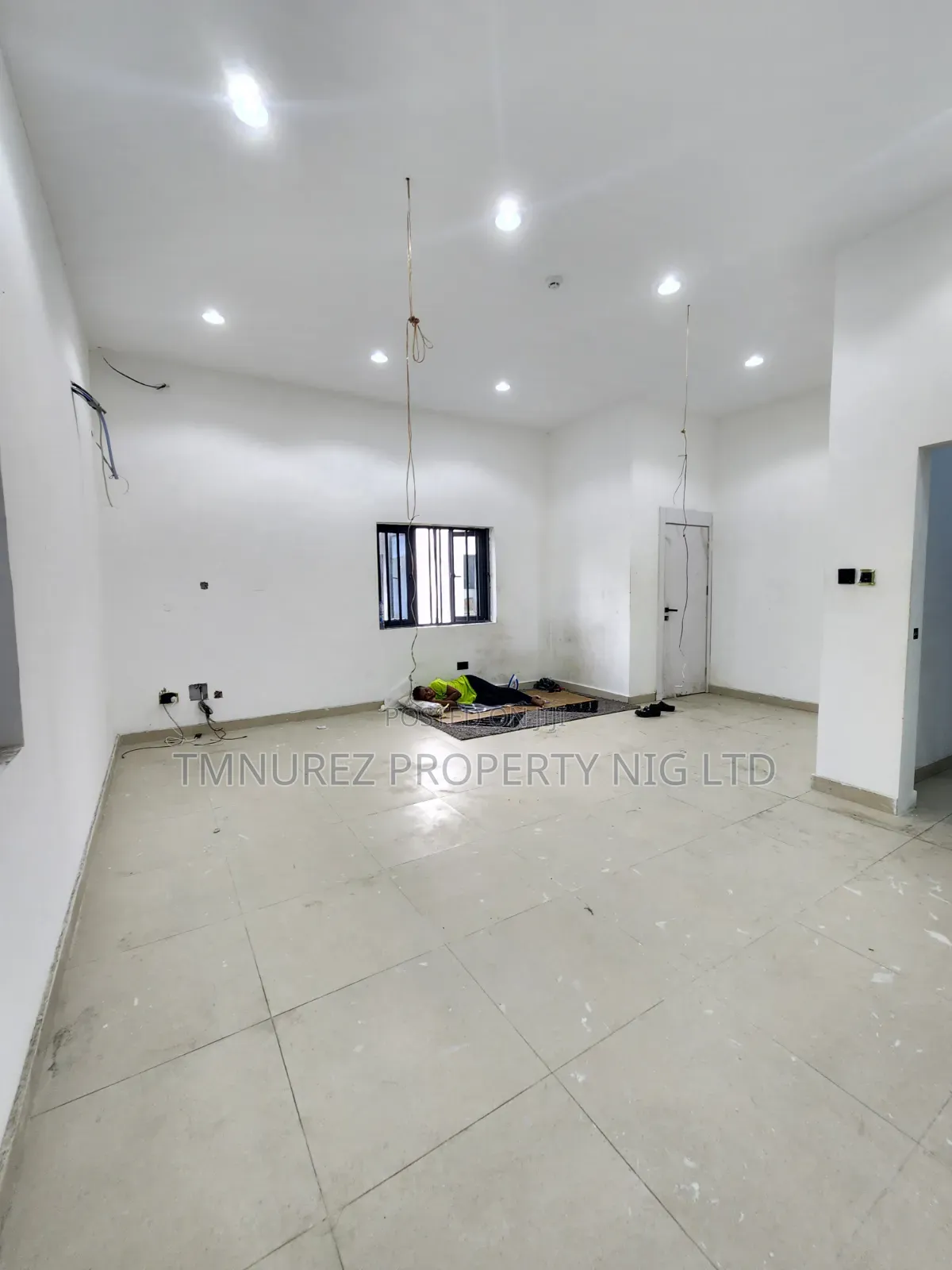 Shop for Rent Lekki Phase1