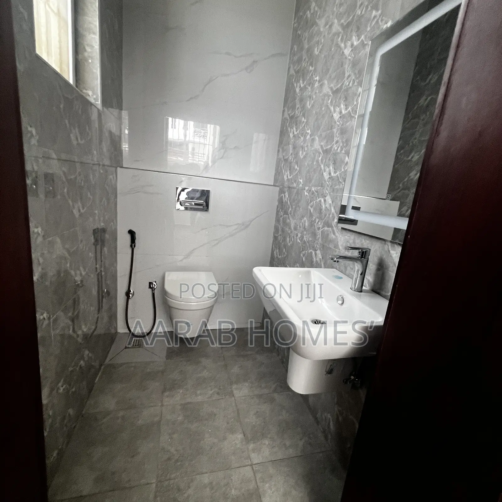 8bdrm Duplex in Gwarinpa for rent