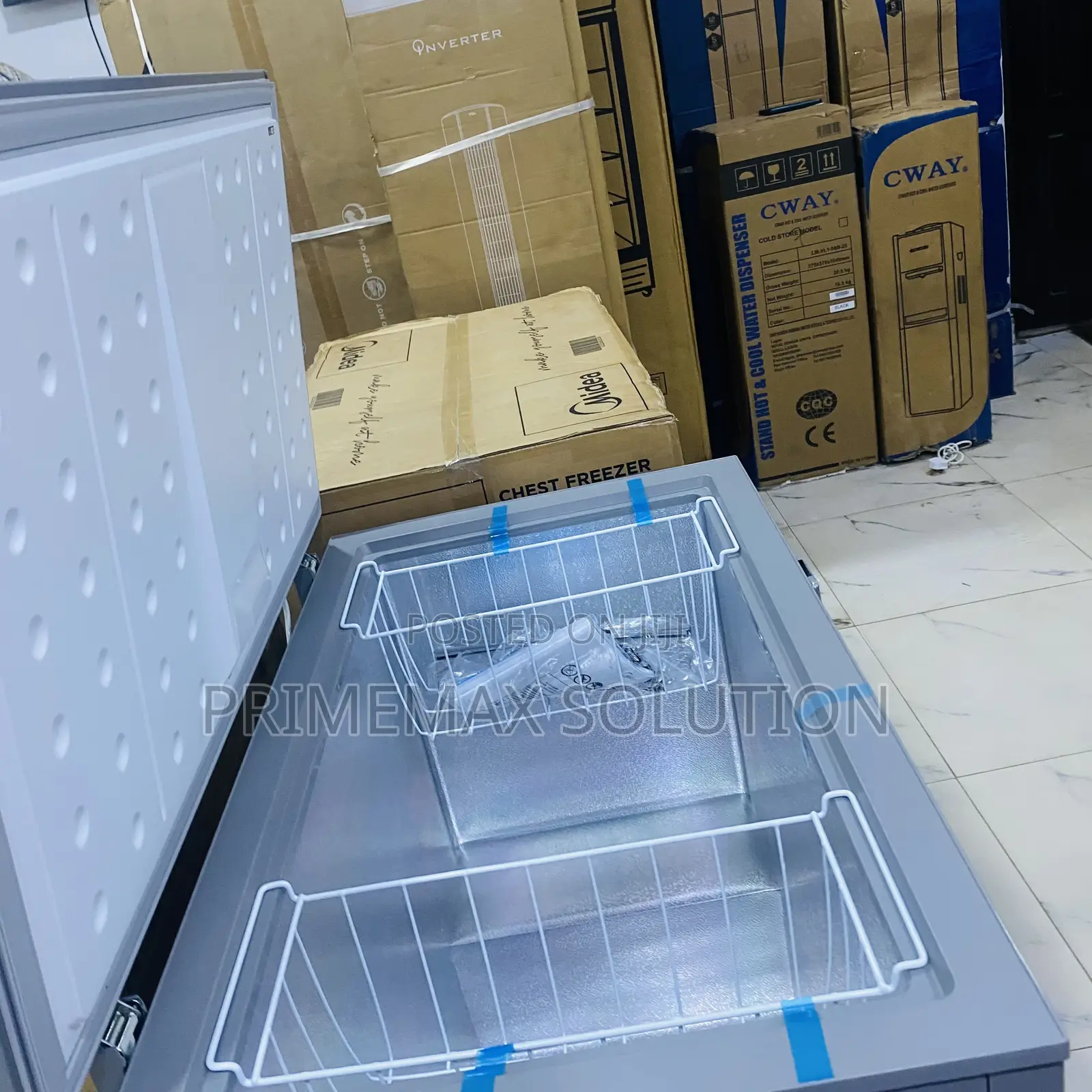 Midea 249L Chest Freezer – Built Tough With Wide Voltage Support