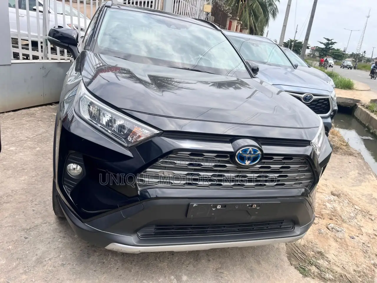 Toyota RAV4 2022 Black