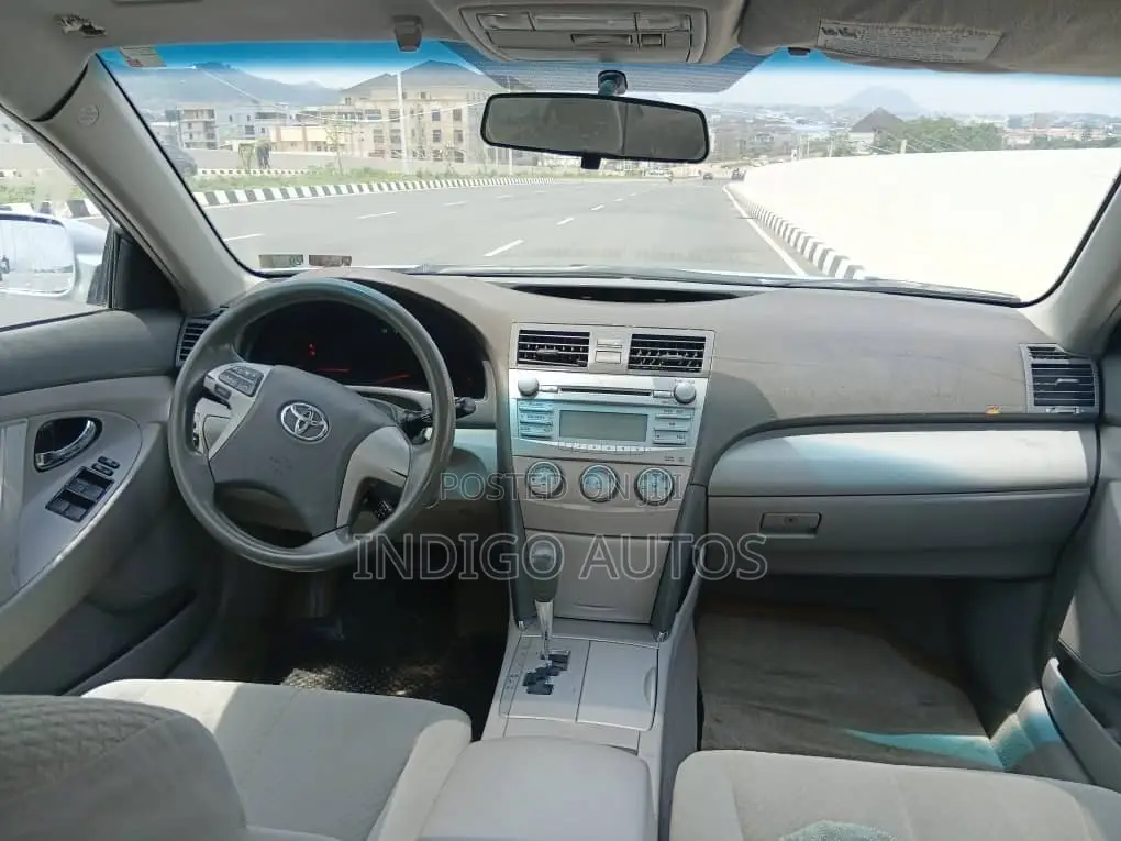Toyota Camry 2009 Silver