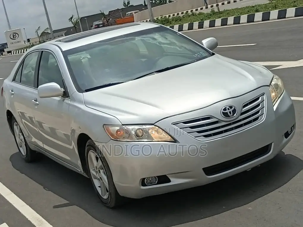 Toyota Camry 2009 Silver