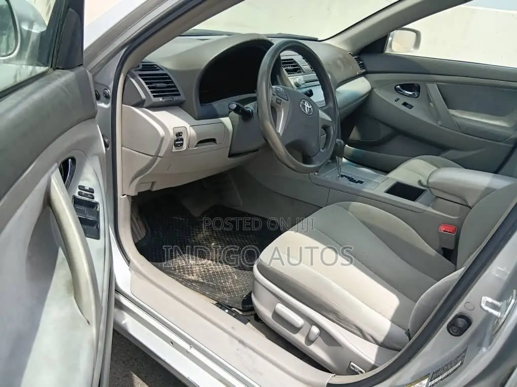 Toyota Camry 2009 Silver