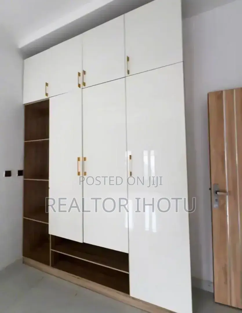 6bdrm Duplex in Efab Metropolitan, Life Camp for sale