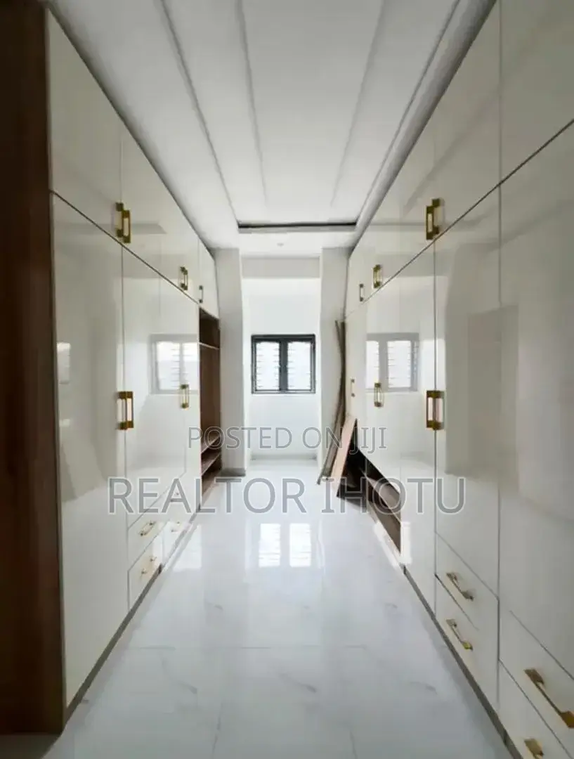 6bdrm Duplex in Efab Metropolitan, Life Camp for sale