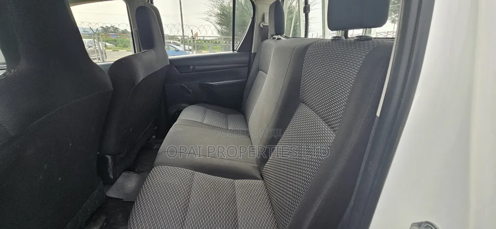 Toyota Hilux 2018 White