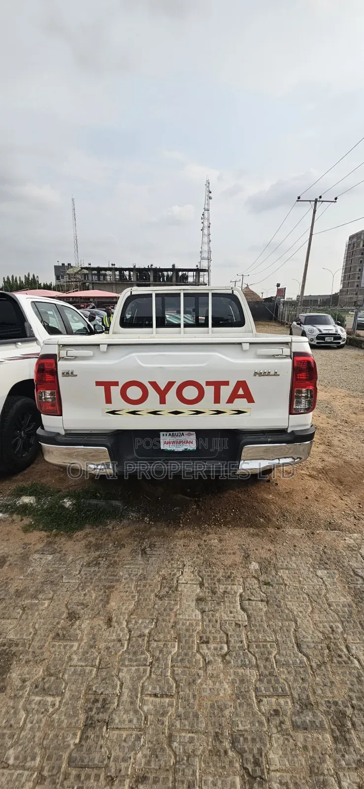 Toyota Hilux 2018 White