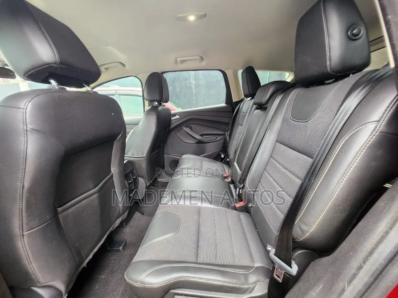 Ford Escape SE 4dr SUV AWD (1.6L 4cyl Turbo 6A) 2015 Red