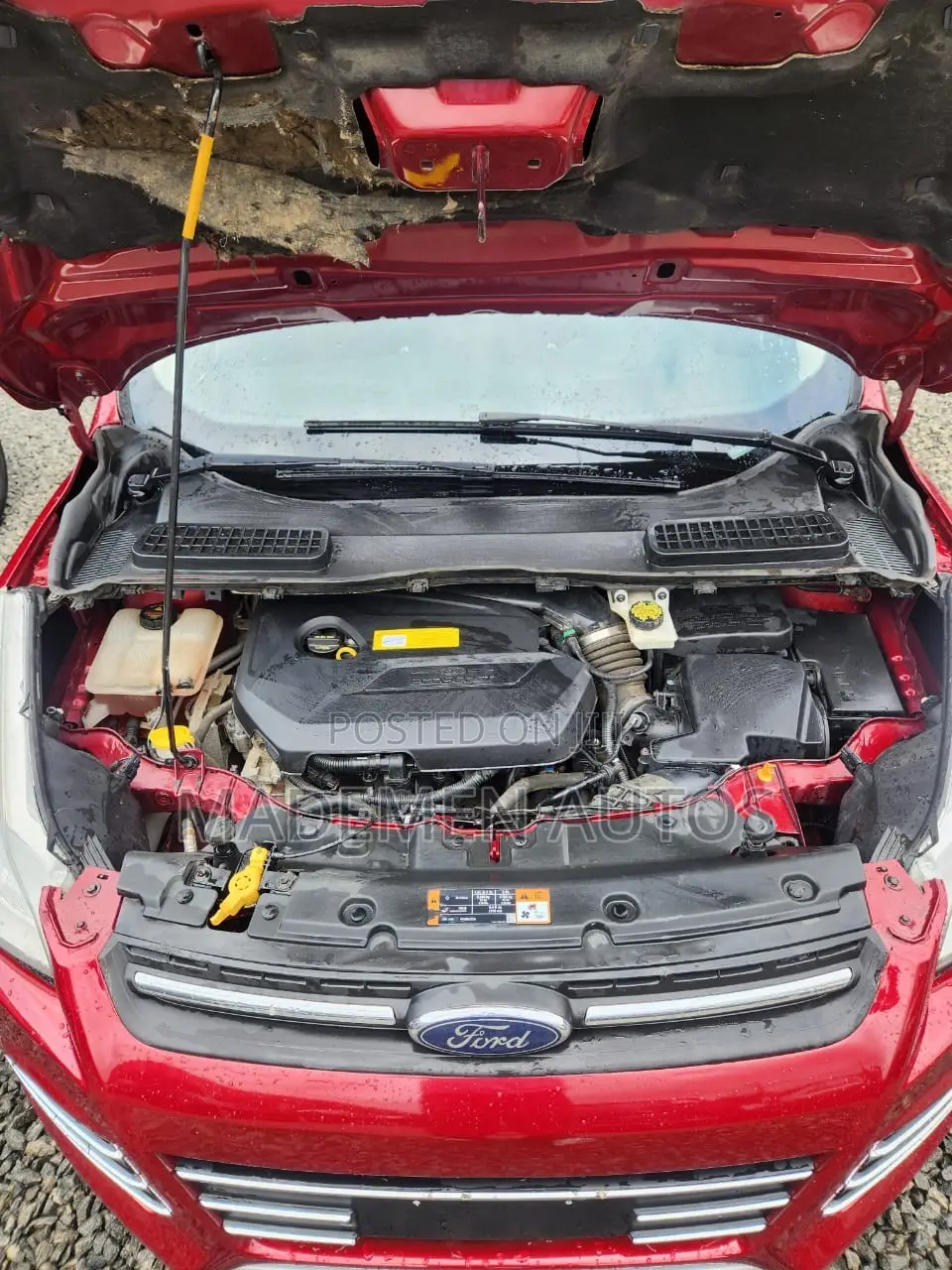Ford Escape SE 4dr SUV AWD (1.6L 4cyl Turbo 6A) 2015 Red