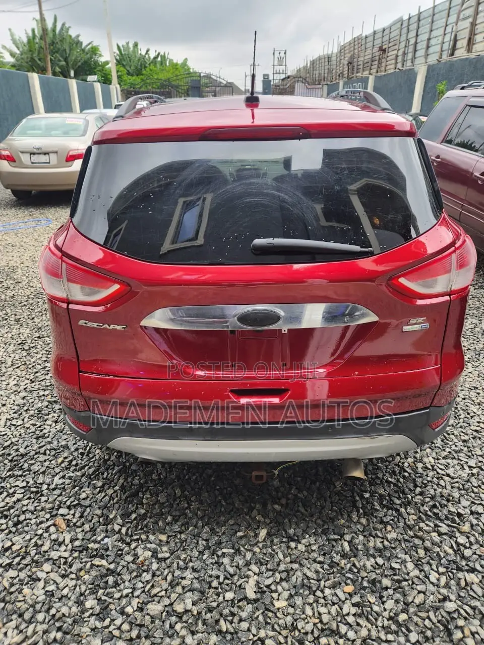Ford Escape SE 4dr SUV AWD (1.6L 4cyl Turbo 6A) 2015 Red