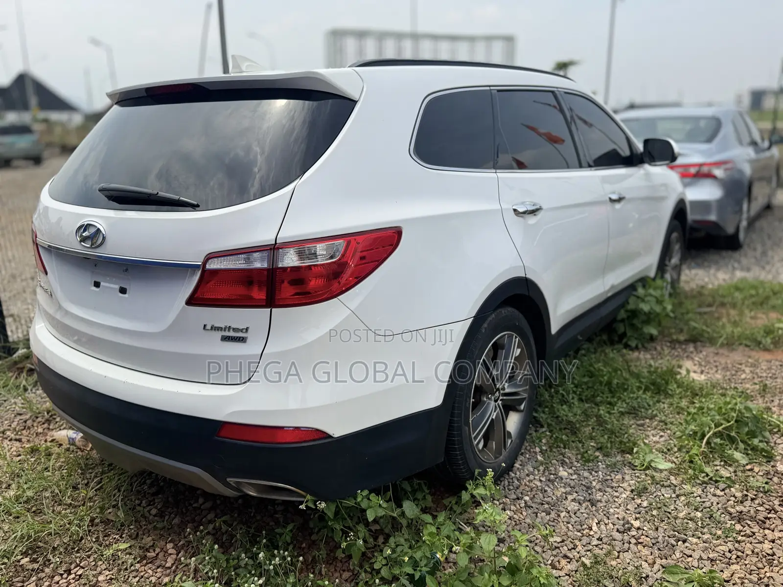 Hyundai Santa Fe 2013 White