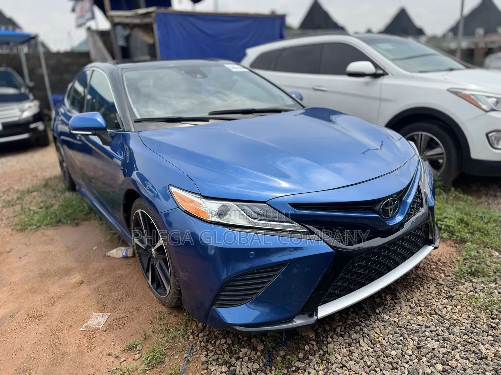 Toyota Camry XSE V6 (3.5L V6 8A) 2019 Blue
