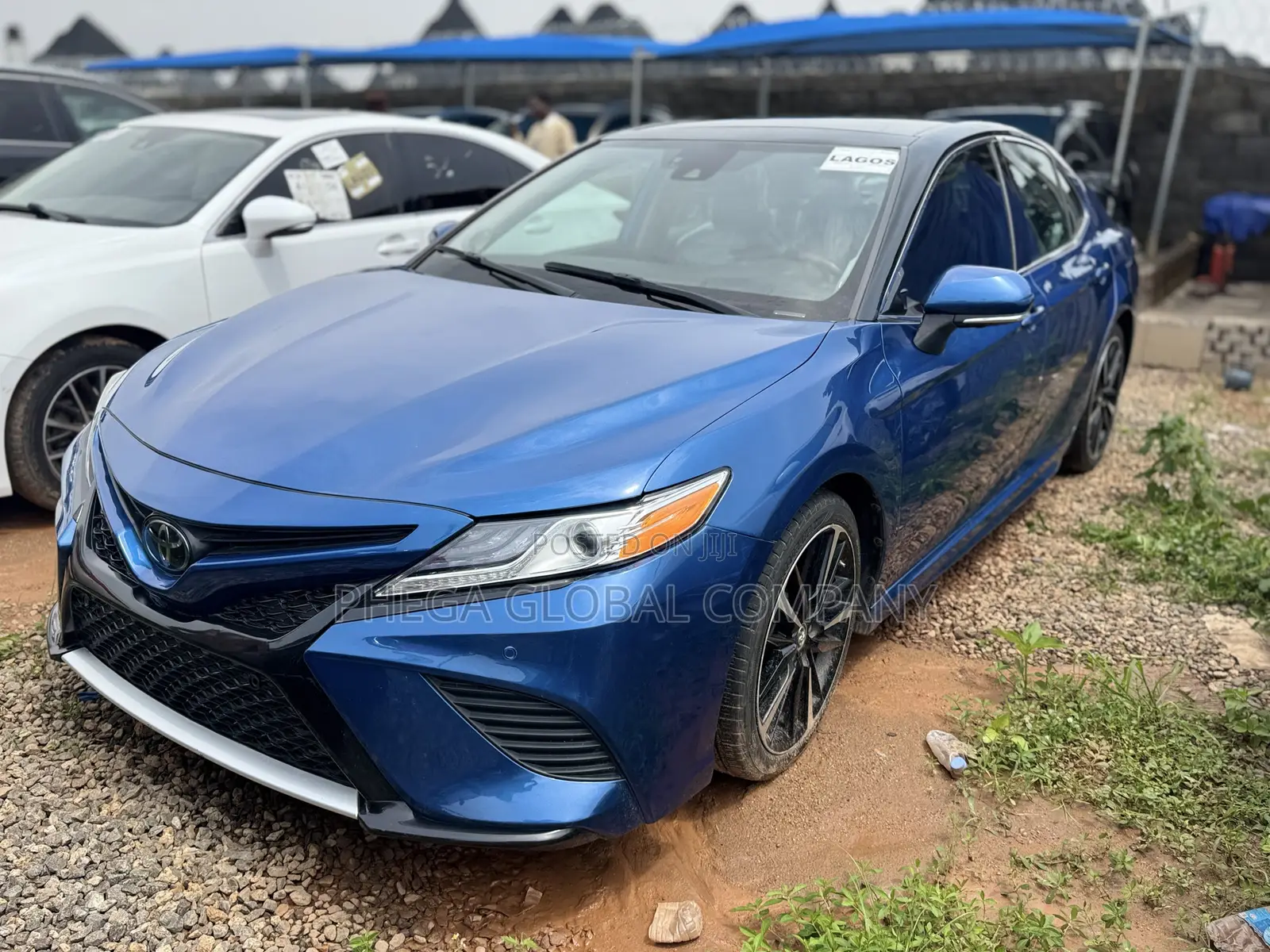 Toyota Camry XSE V6 (3.5L V6 8A) 2019 Blue