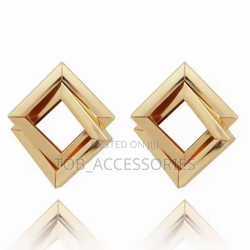 Elegant Rhombus Earring