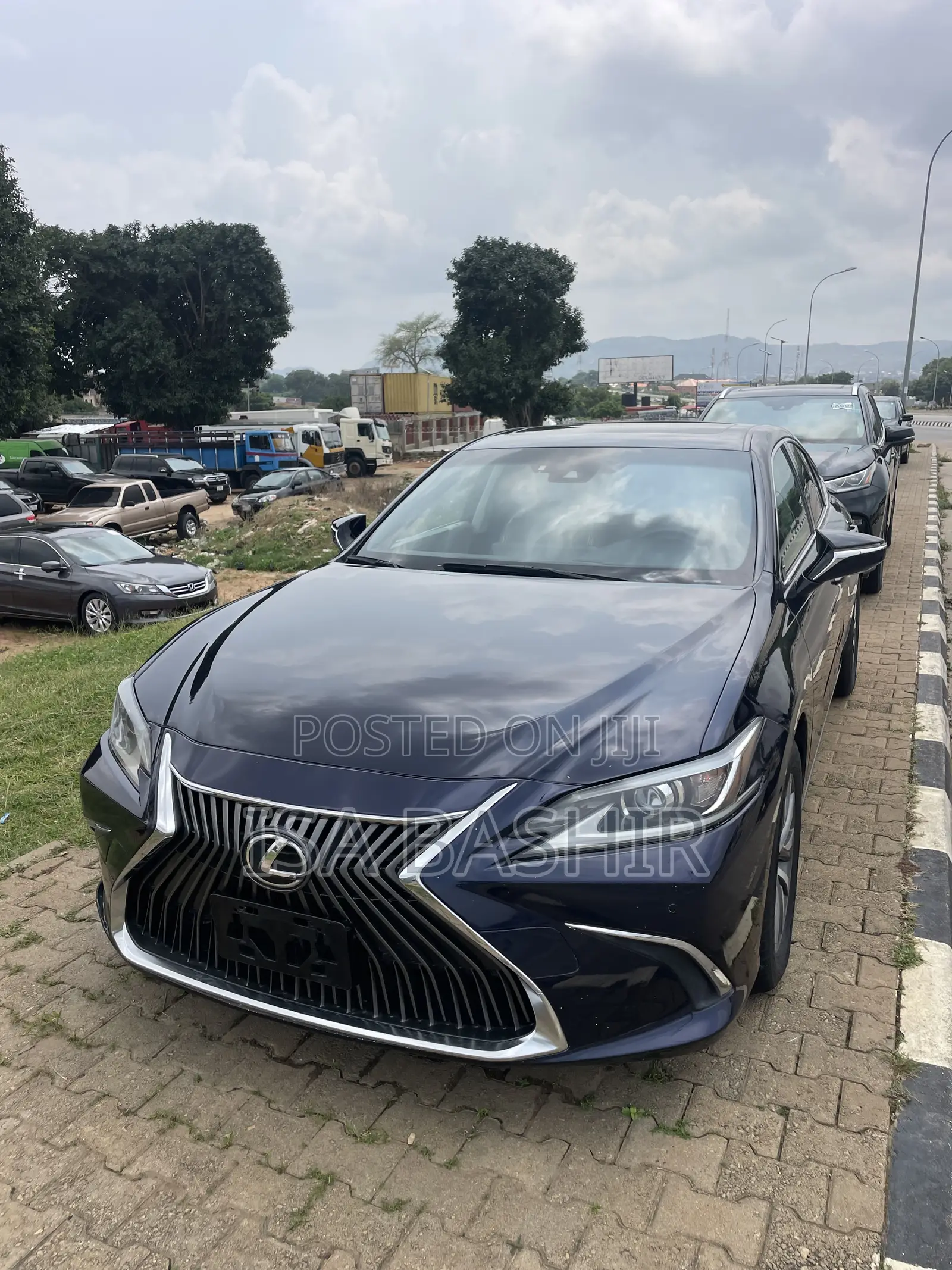 Lexus ES 2020 Blue