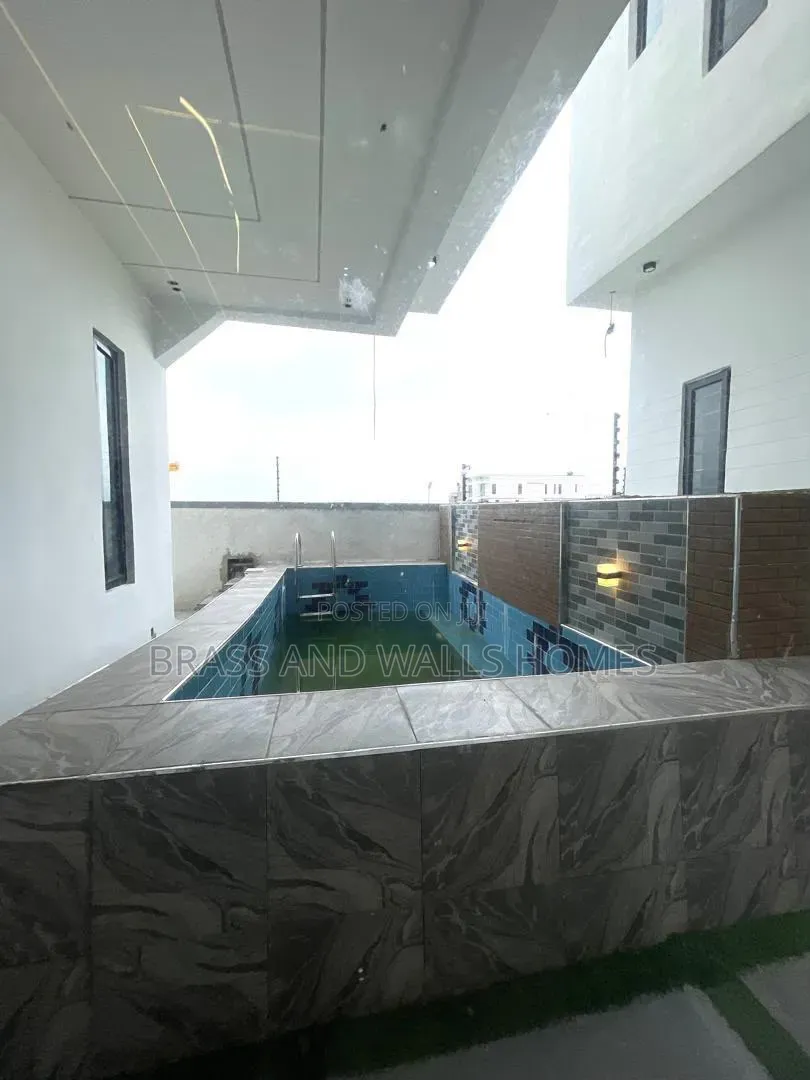 Furnished 5bdrm Duplex in Sangotedo for sale