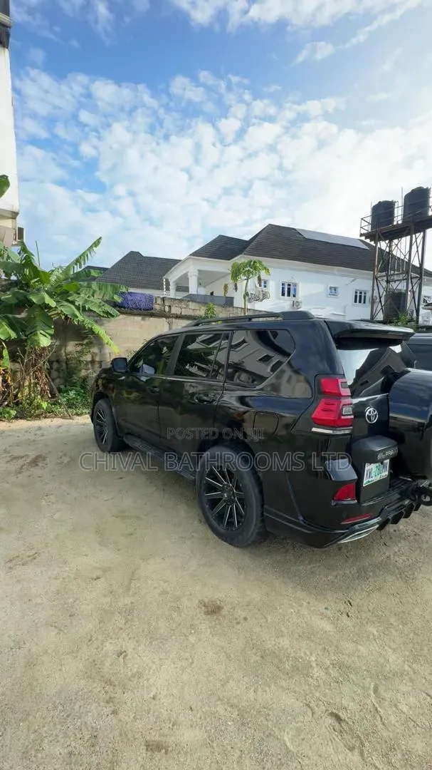 Toyota Land Cruiser Prado 2012 Black