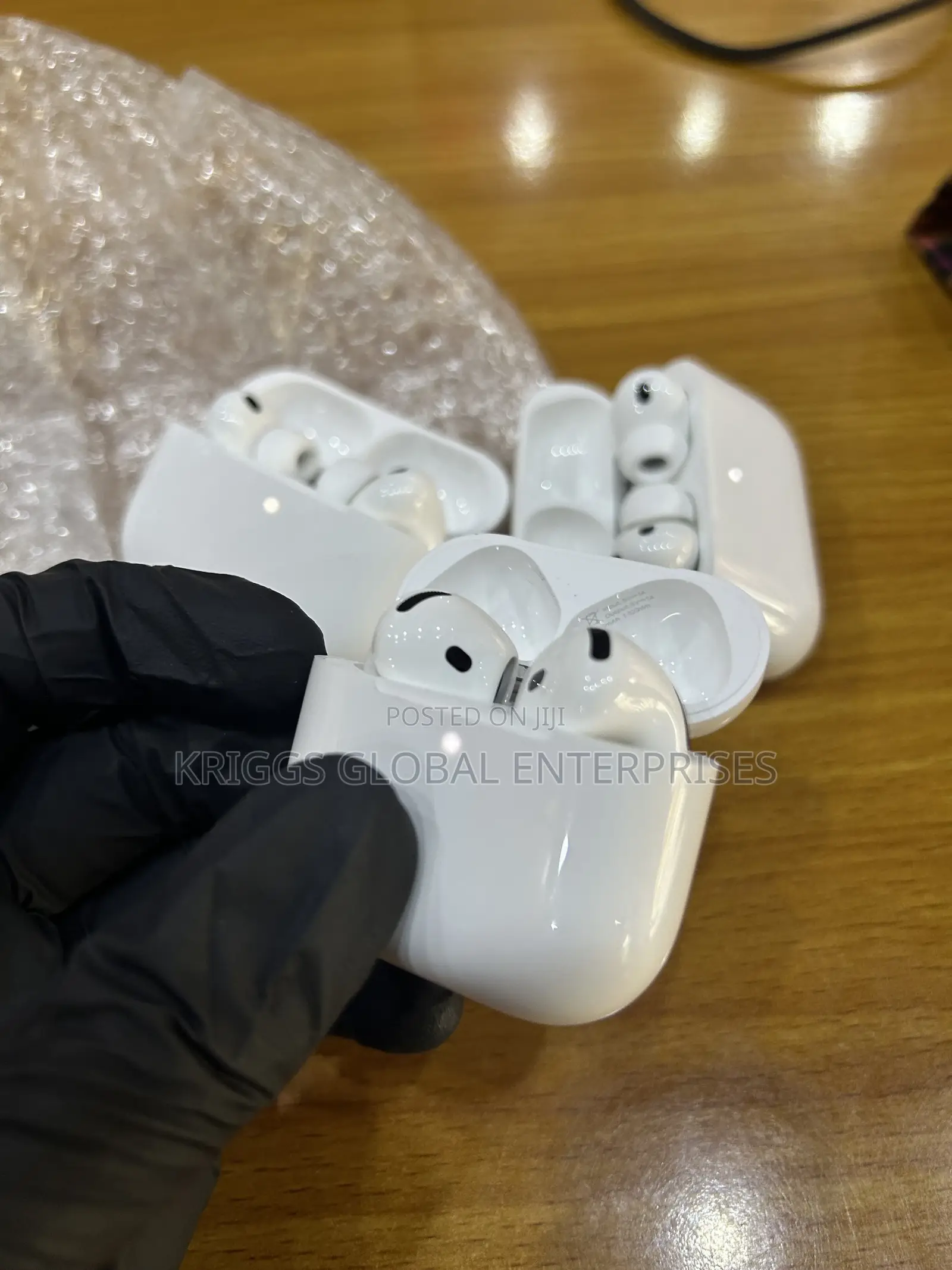 AirPods 4 ANC and Pro 3