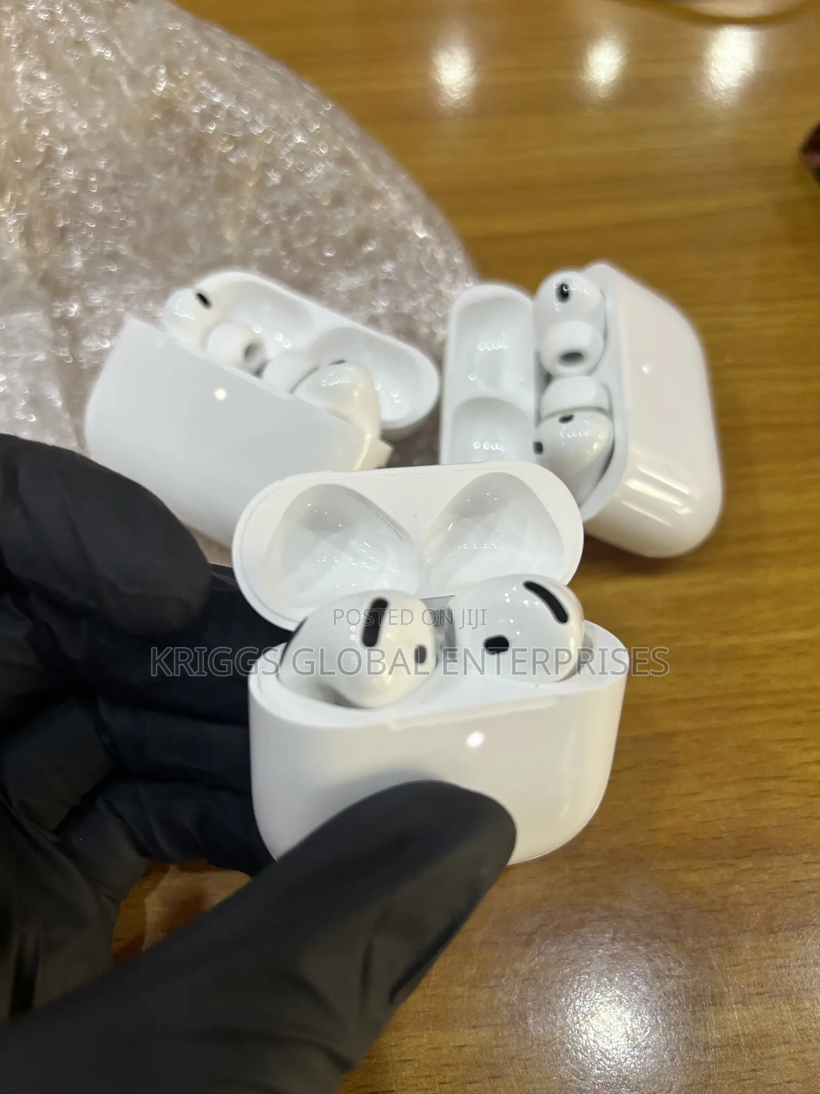 AirPods 4 ANC and Pro 3